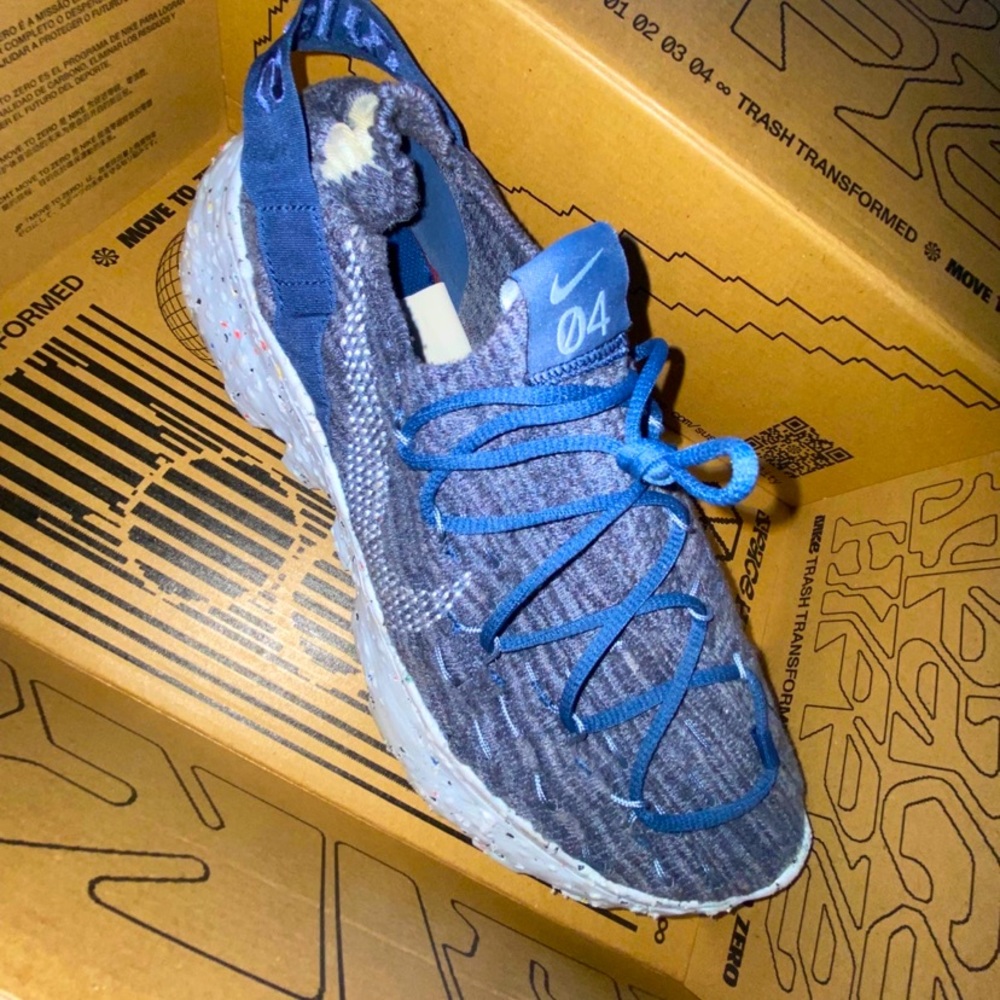 Nike space hippie 04